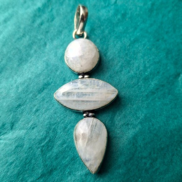 2/35$  NWOT  moonstone pendant 925 silver blue irridescence - Picture 8 of 10
